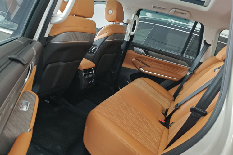 坦克500 2022款 3.0T 商务版 造境型 5座中控内饰7004