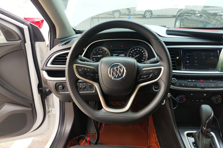 别克 英朗 2021款 改款 典范 1.5L 自动精英型中控内饰13