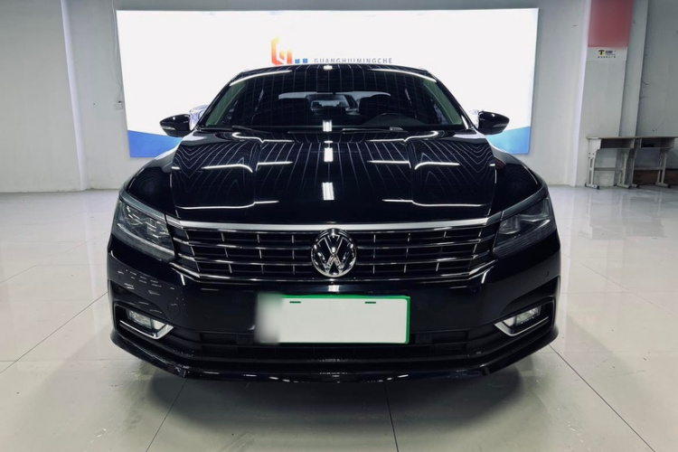 大众 帕萨特 2017款 330TSI DSG尊荣版车身外观6009