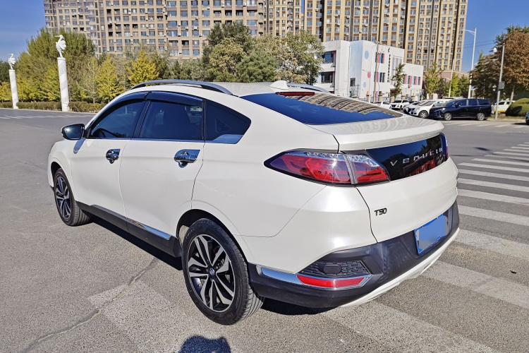 启辰T90 2018款 2.0L CVT智联智尚版 国V车身外观6002