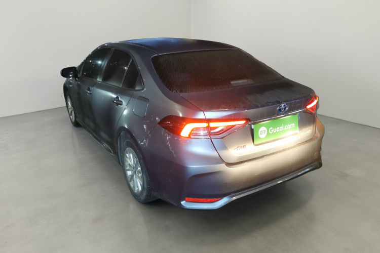 丰田 卡罗拉 2021款 双擎 1.8L E-CVT精英版车身外观5