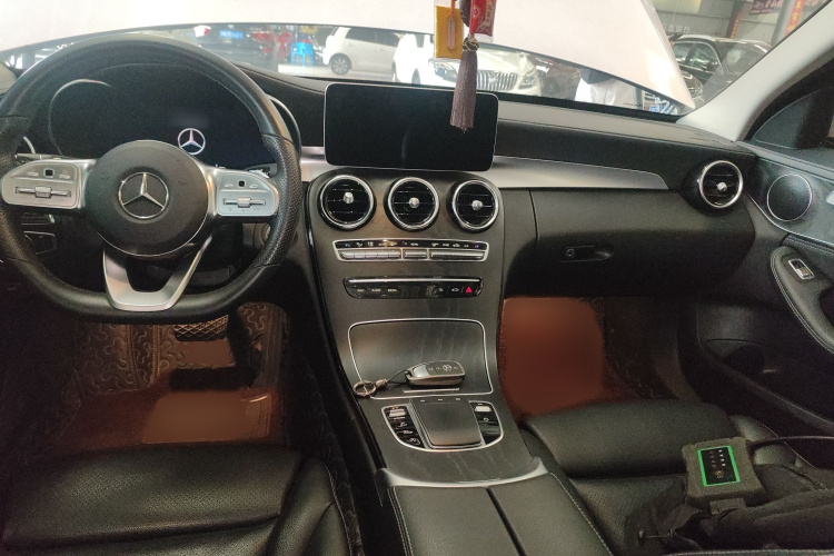 奔驰C级 2020款 改款 C 260 L 运动版中控内饰7002
