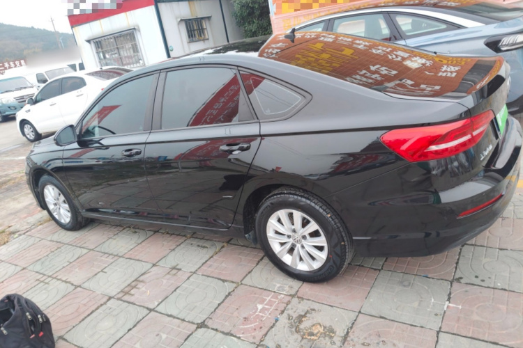 大众 朗逸 2018款 1.5L 自动风尚版 国V车身外观4