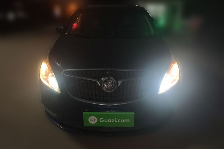 别克GL8 2017款 25S 豪华型 国V车身外观2