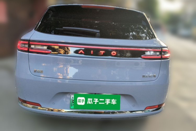 鸿蒙智行 问界M5 2025款 纯电  Ultra 后驱版车身外观6