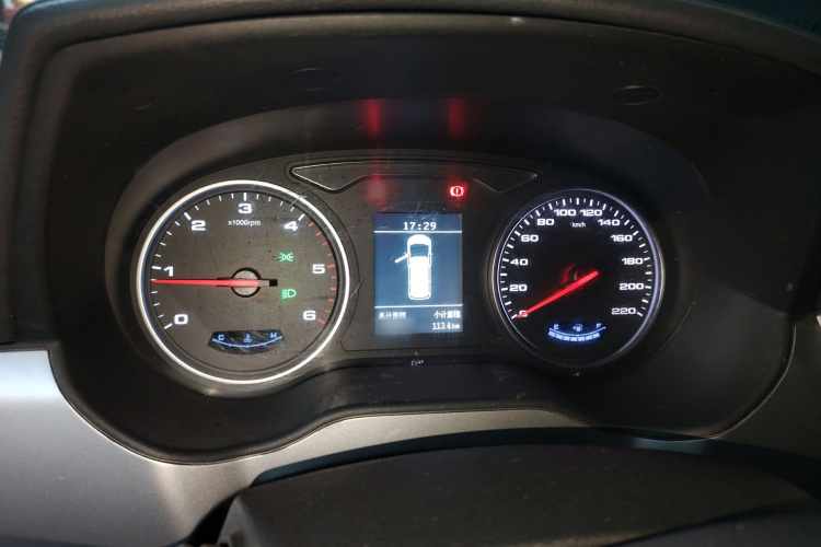 江淮瑞风 瑞风M4 2020款 2.0CTI 柴油 手动劲锐型 国VI局部细节14