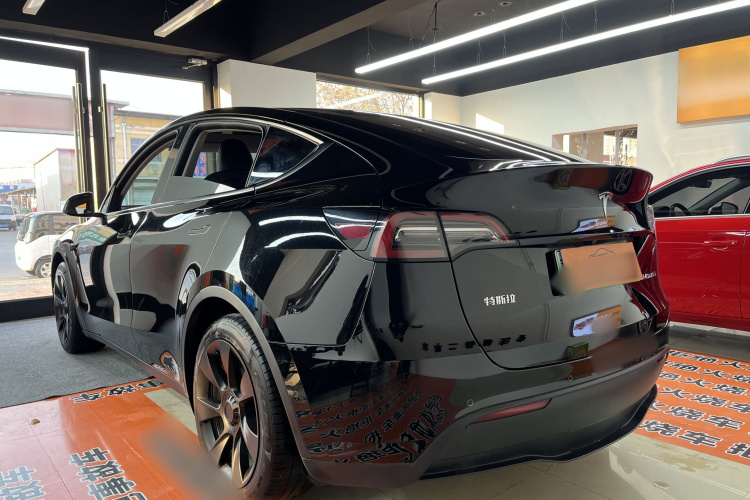 特斯拉 Model Y 2022款 改款 后轮驱动版车身外观6006