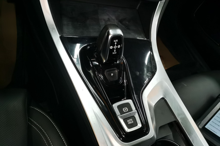 领克01 2019款 2.0T 两驱型Pro版 国VI局部细节18