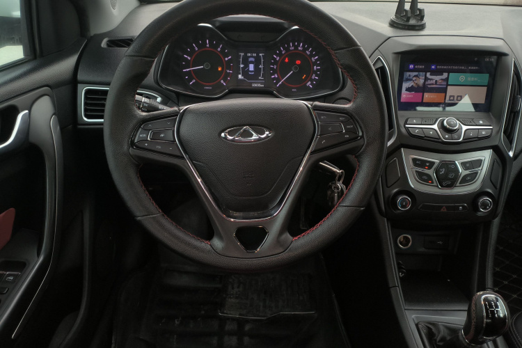 奇瑞 艾瑞泽5 2017款 1.5L 手动豪华版中控内饰13