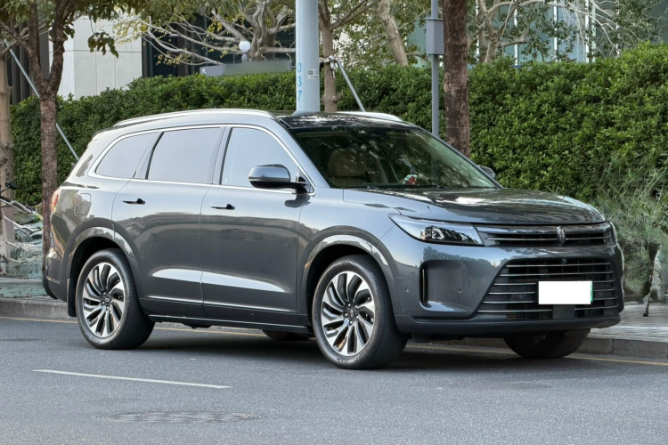 鸿蒙智行 问界M7 2024款 1.5T 后驱Plus版 6座车身外观3