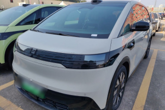 极氪MIX 2025款 长续航智驾版