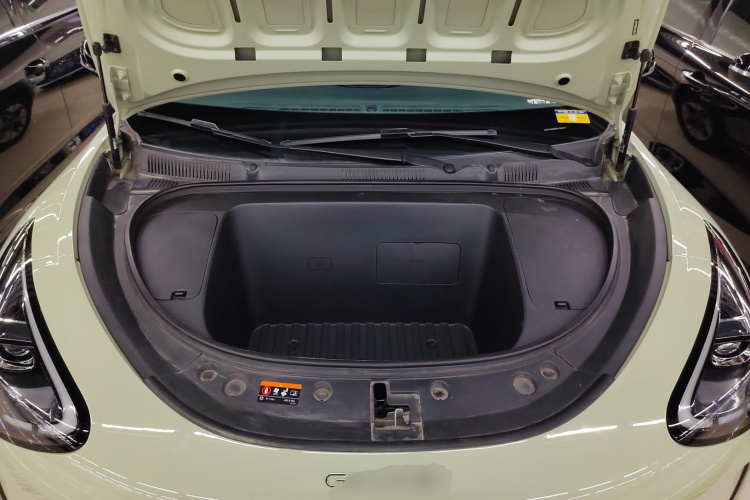 吉利银河 星愿 2025款 UP 410km 探索+版机舱底盘24