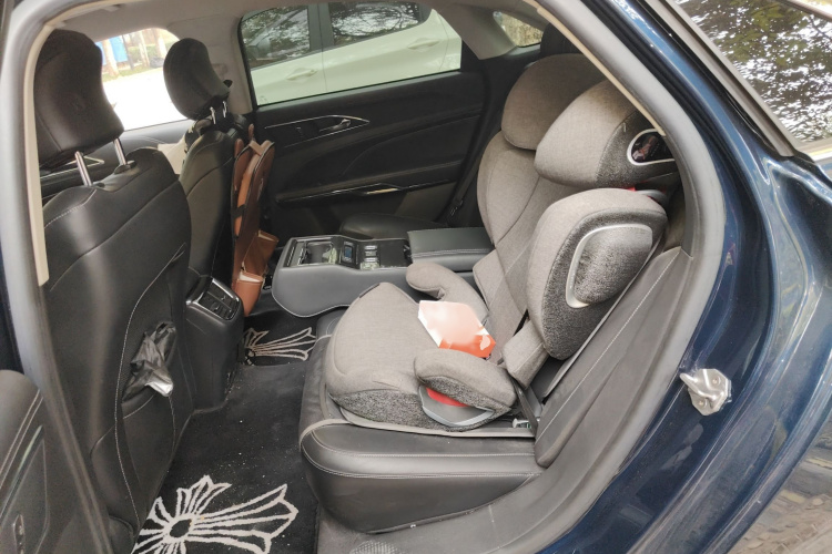 福特 金牛座 2015款 EcoBoost 245 豪华型中控内饰7004