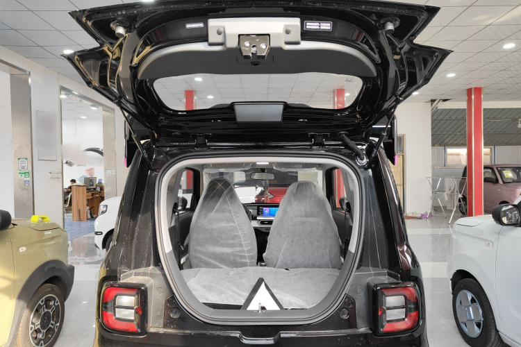 吉利银河 2025款 210km 熊猫卡丁局部细节23