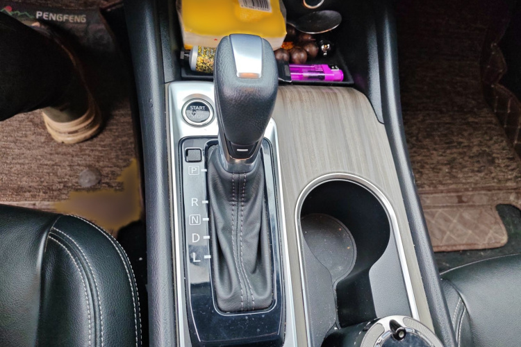 日产 天籁 2021款 2.0L XL 舒适版局部细节18