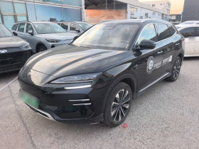 比亚迪 宋PLUS新能源 2025款 EV 520km 尊贵型