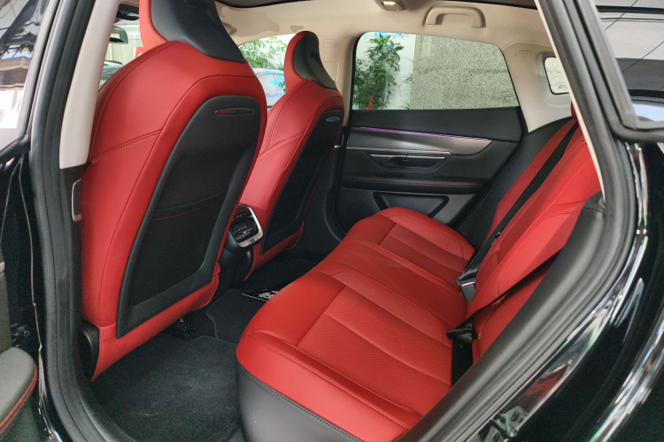 小鹏P7 2024款 P7i 550 Pro中控内饰21