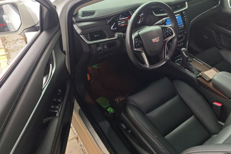 凯迪拉克XTS 2018款 28T 技术型中控内饰20