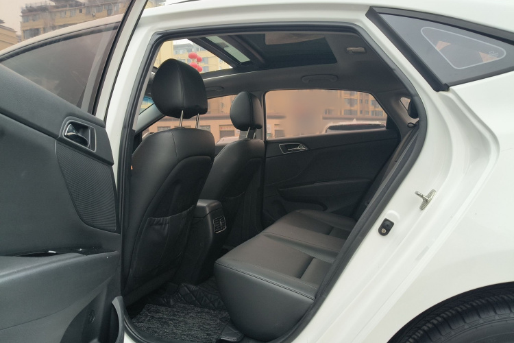 现代 名图 2017款 1.8L 自动智能型GLS 国V中控内饰7002