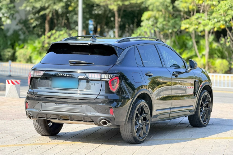 领克01 2021款 2.0TD 四驱暗夜版车身外观6005