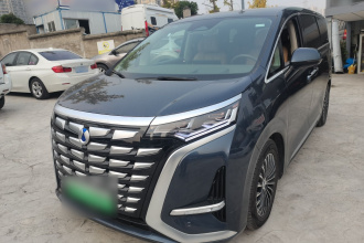 腾势D9 2022款 DM-i 970 四驱尊荣型