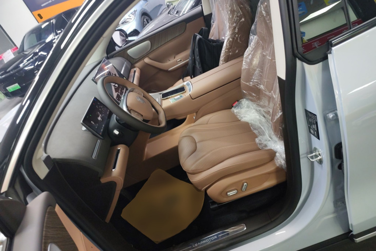 零跑汽车 零跑C11 2026款 增程 300激光雷达版中控内饰19