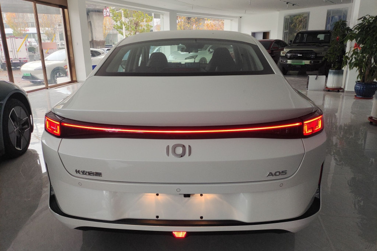 长安启源A05 2024款 145 Max车身外观6