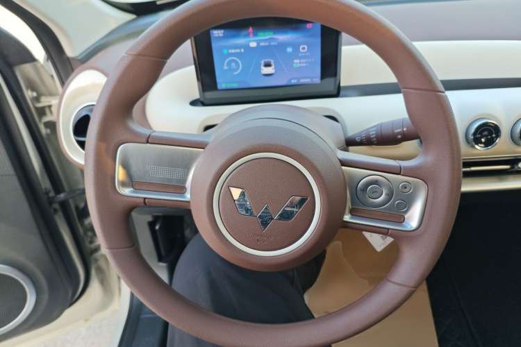 五菱汽车 五菱缤果 2025款 203km 轻享款中控内饰13