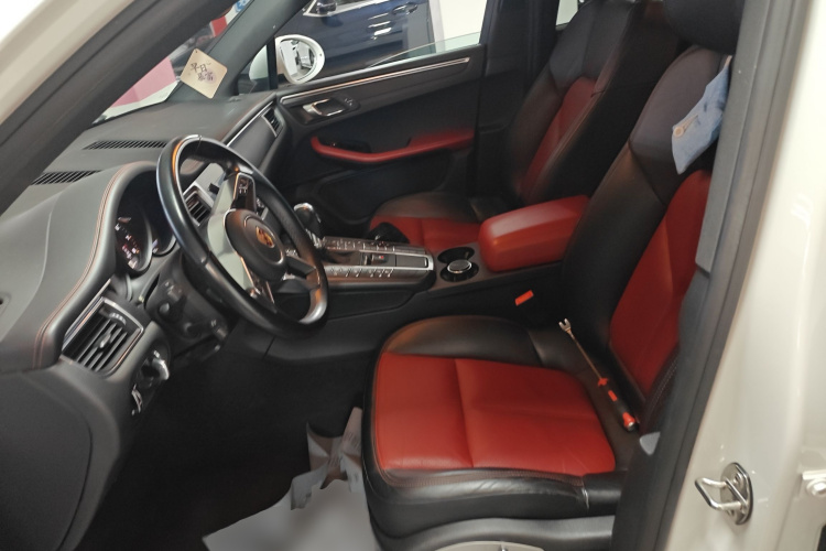 保时捷 2017款  Macan 2.0T中控内饰19