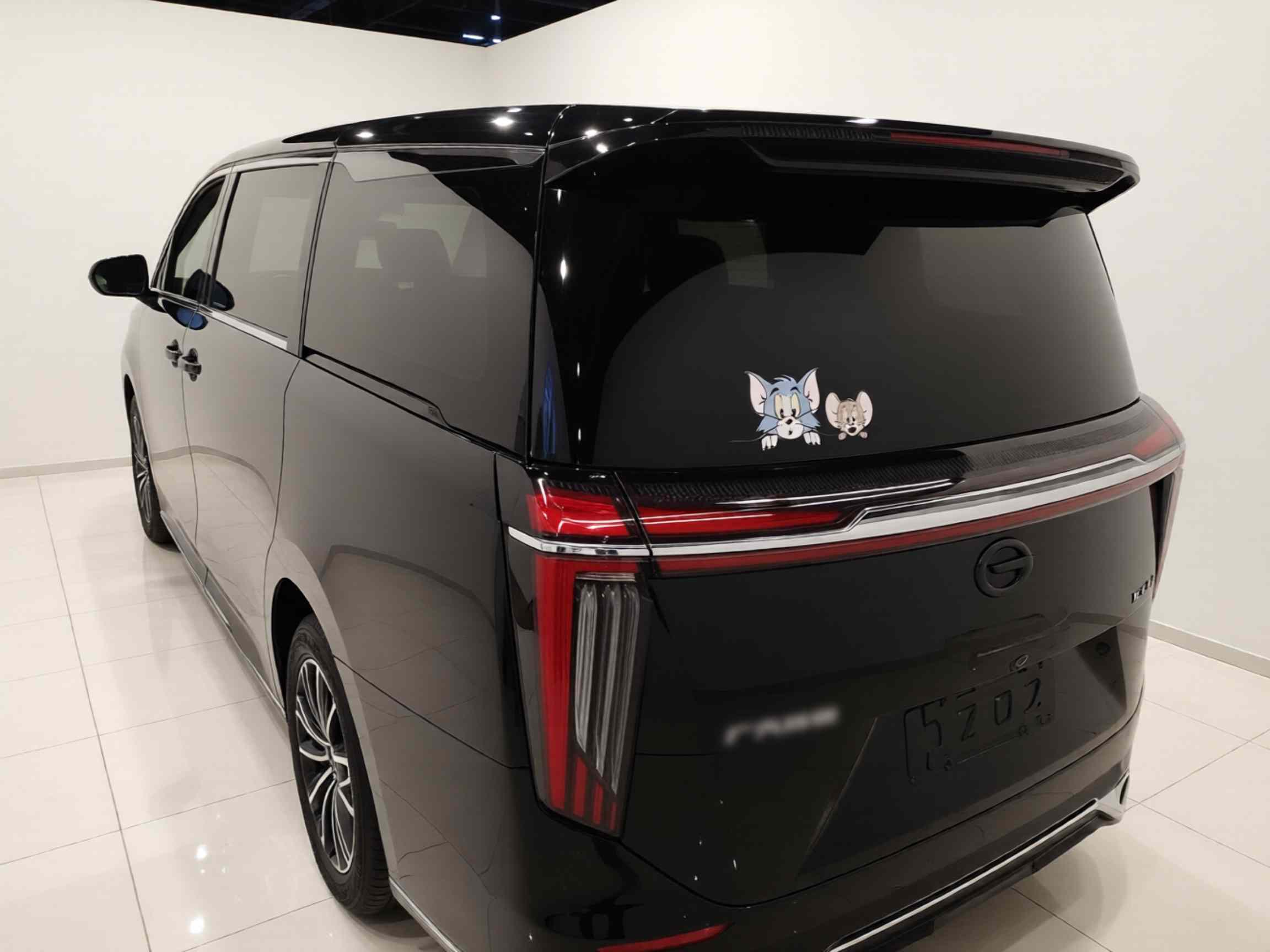 广汽传祺 传祺M8 2024款 大师系列 400T 至尊版(3)