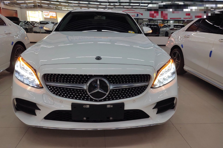 奔驰C级 2020款 改款 C 200 L 时尚型运动版车身外观2