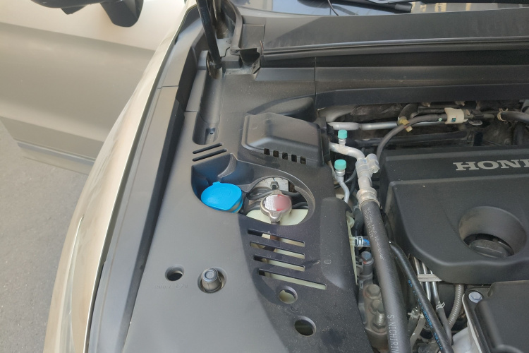 本田UR-V 2017款 370TURBO 两驱尊贵版 国V局部细节9006