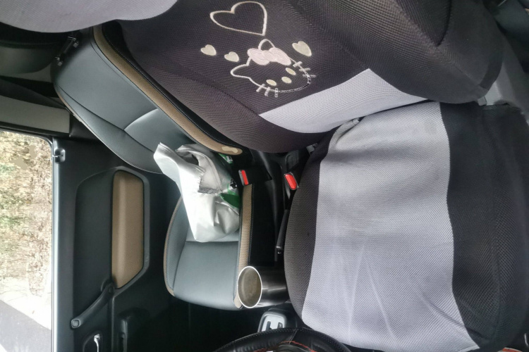 铃木 吉姆尼 2015款 1.3 AT Mode3导航版中控内饰19