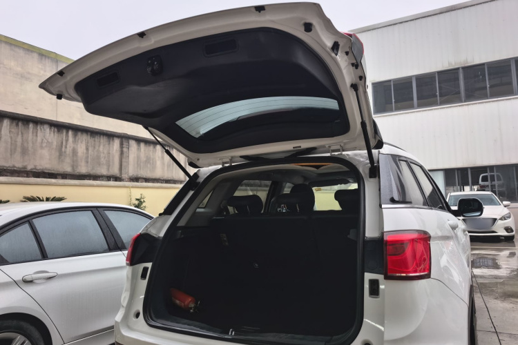 哈弗H6 Coupe 2016款 蓝标 1.5T 自动两驱都市型机舱底盘23