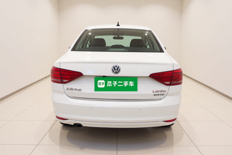 大众 朗逸 2017款 1.6L 自动风尚版车身外观6