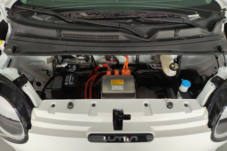 长安启源 长安Lumin 2023款 205km 香沁款机舱底盘24