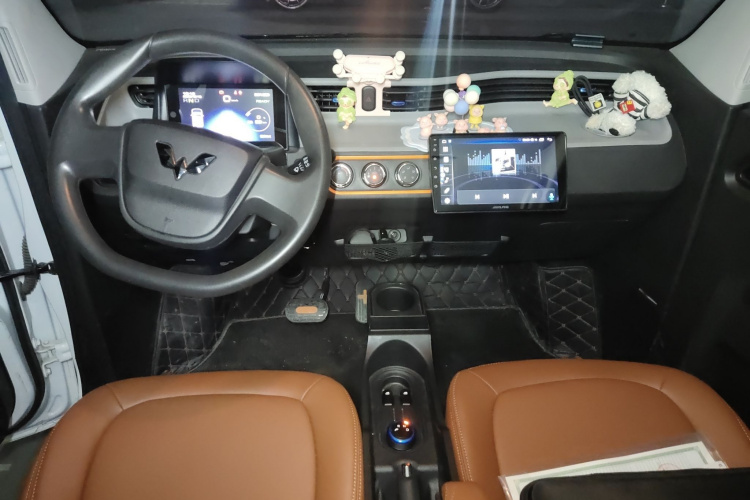 五菱汽车 宏光MINIEV 2022款 自在款 磷酸铁锂中控内饰12