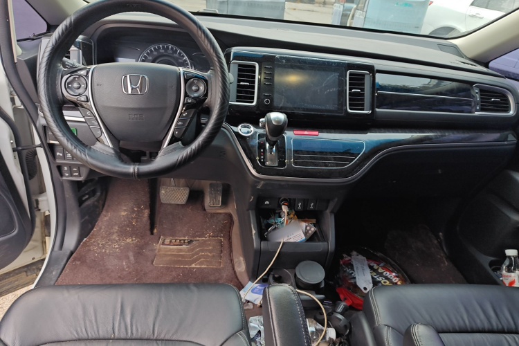 本田 艾力绅 2019款 2.0L 混动豪华版中控内饰7002