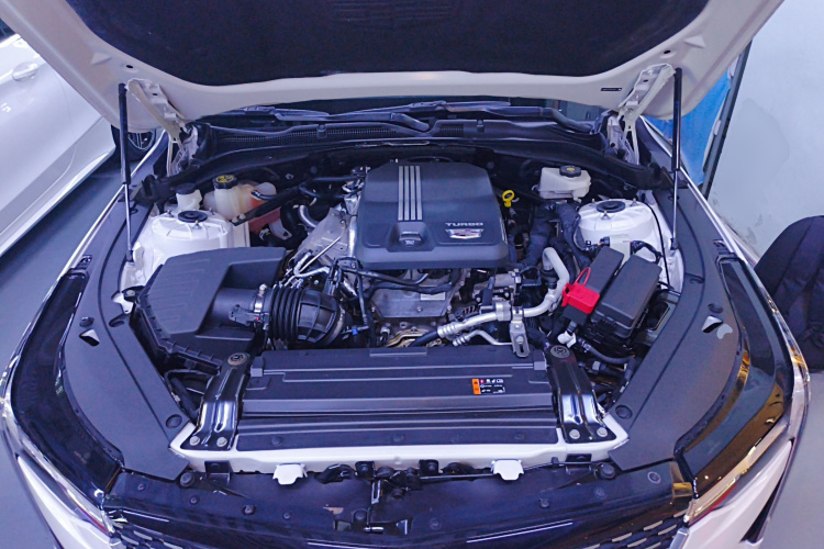 凯迪拉克CT4 2023款 28T 豪华型机舱底盘24