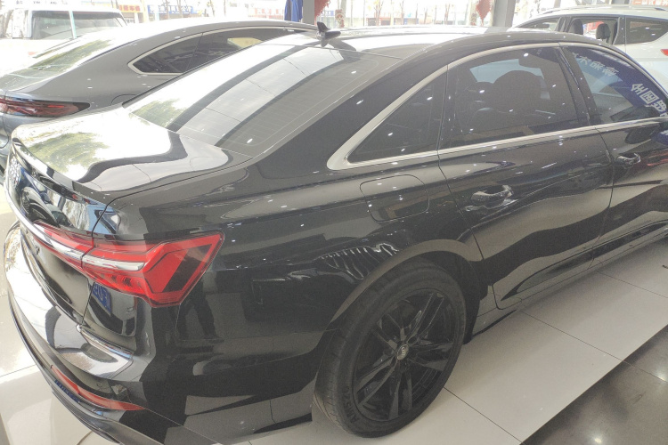 奥迪A6L 2019款 45 TFSI 臻选动感型车身外观6005