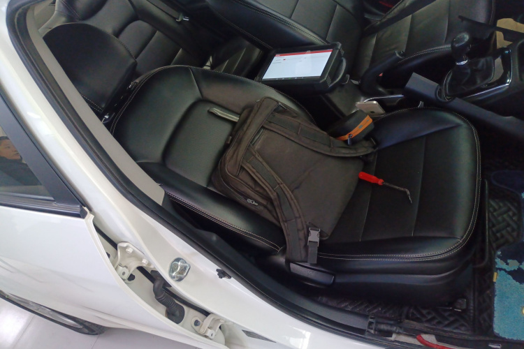 起亚K3 2016款 1.6L 手动GL局部细节41