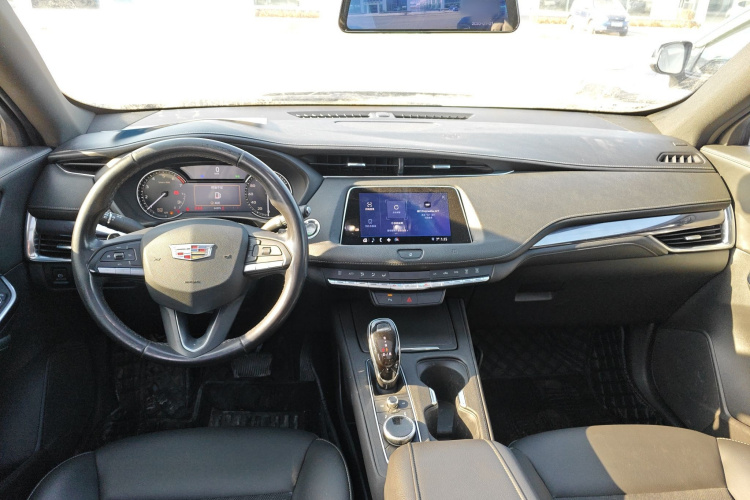 凯迪拉克XT4 2020款 改款 28T 两驱技术型中控内饰7002