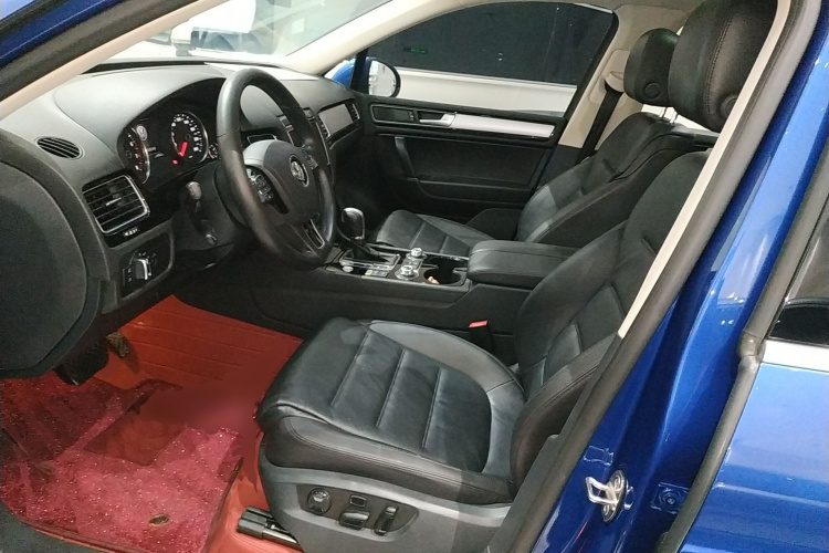 大众 途锐 2017款 3.0TSI 拓界版中控内饰19