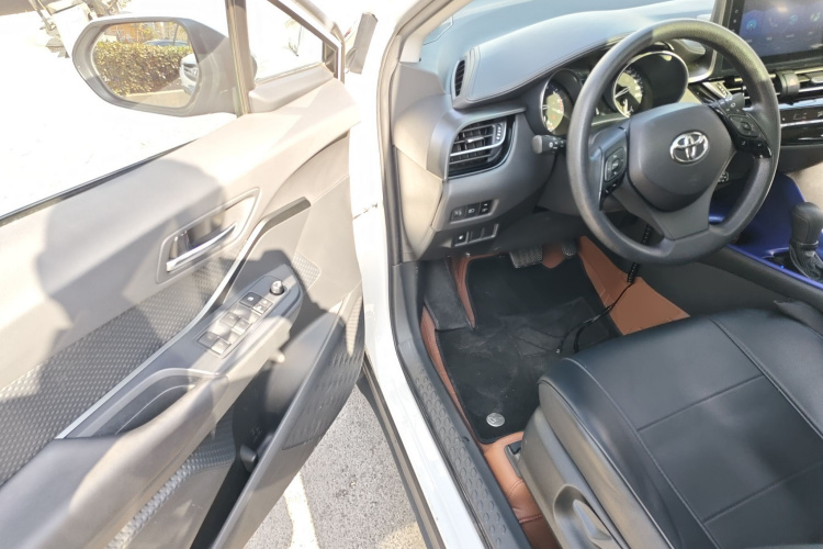 丰田 奕泽IZOA 2021款 2.0L 奕行版中控内饰20