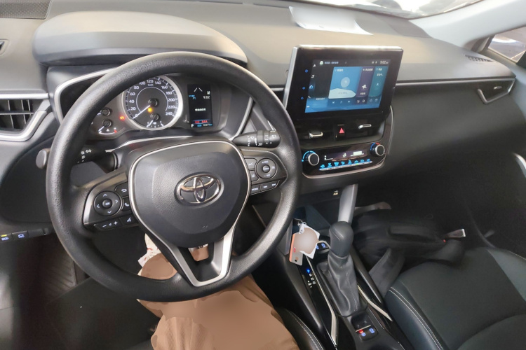 丰田 锋兰达 2022款 2.0L CVT豪华PLUS版中控内饰7002
