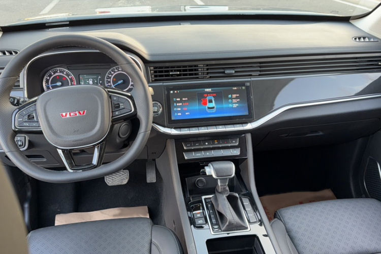中国重汽VGV VGV U70 2020款 1.5T 自动智享精英版 7座中控内饰7002