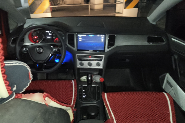 大众 高尔夫·嘉旅 2016款 1.6L 自动舒适型中控内饰12
