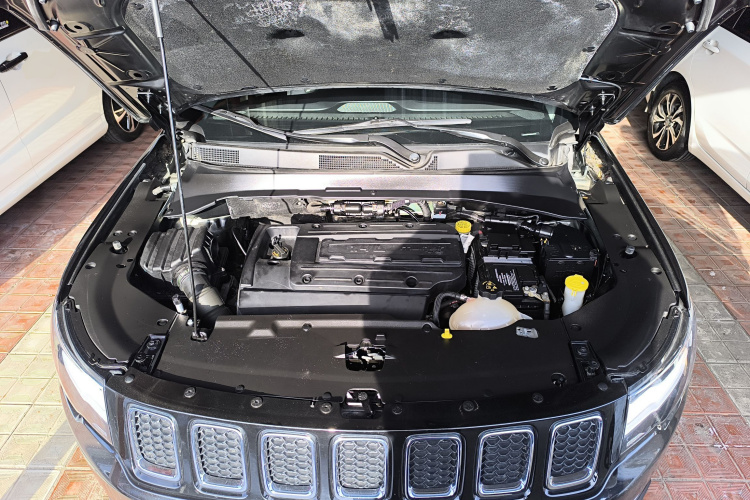 Jeep 指南者 2017款 200T 自动家享版机舱底盘24