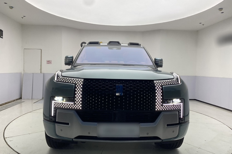 仰望U8 2023款 豪华版车身外观6001