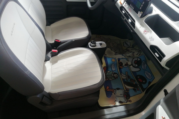 吉利银河 2024款 200km 熊猫卡丁局部细节41